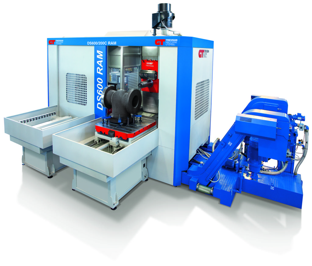 A blue and grey DS600 RAM Machining Center made by Trevisan Machine Tool, used for contouring, roughing and additional machining functions.